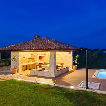 Evelyn Holiday home *