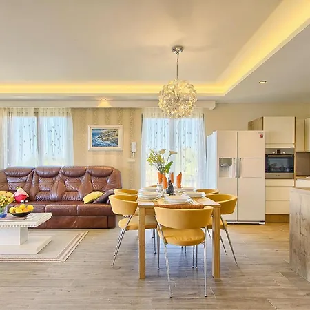 Evelyn * بولا
